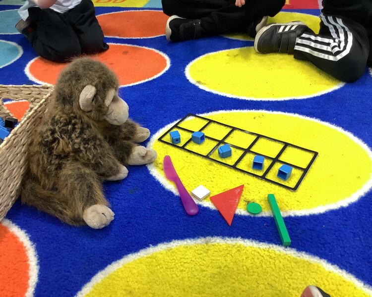Image of Monkey counting