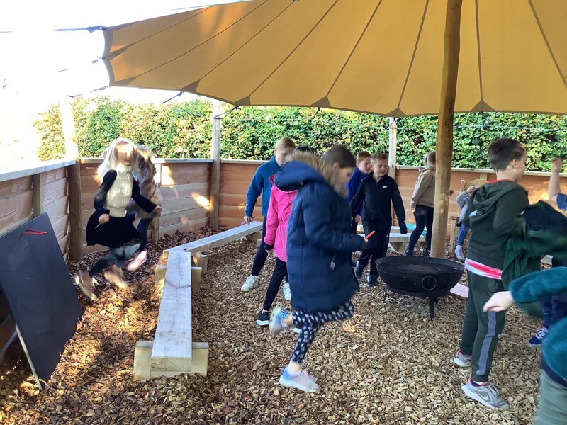 Image of English in the outdoor classroom
